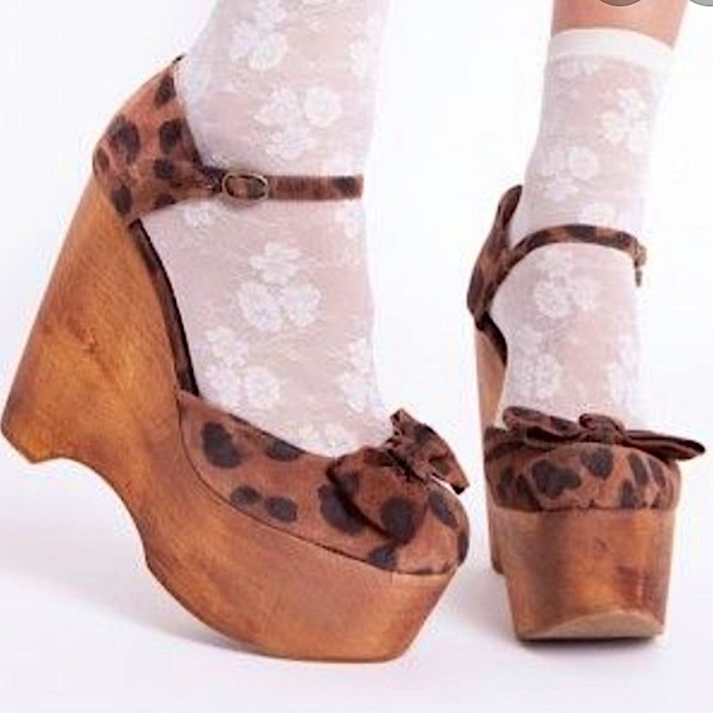 NIB🎀JEFFREY CAMPBELL DAISY Leopard Platforms